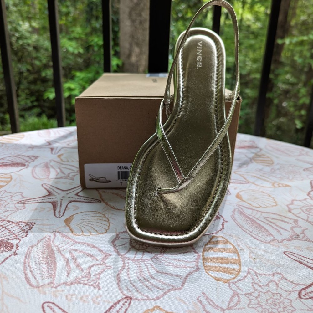 VINCE Deana Metallic Leather Sandals in Champagne Size 8 Brand New in Box NIB - Picture 11 of 11